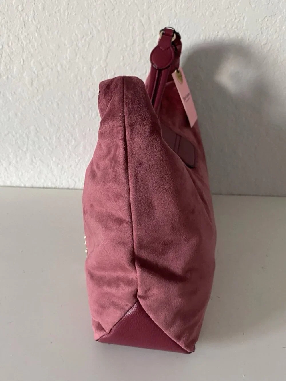 Juicy Couture Juicy Royal Crest Large Hobo Coho Cranberry Juice W/Chain VIRAL